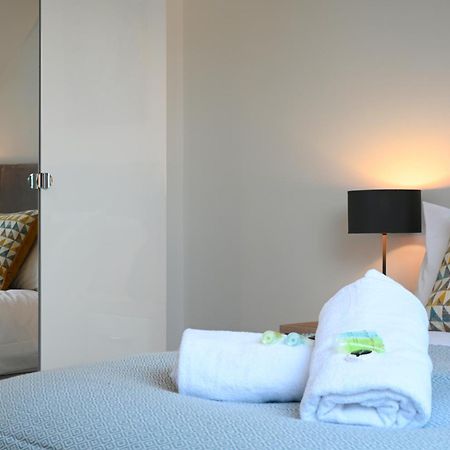 Luxury 4 Bed House With Gated Parking In The Heart Of Birmingham! 아파트 외부 사진