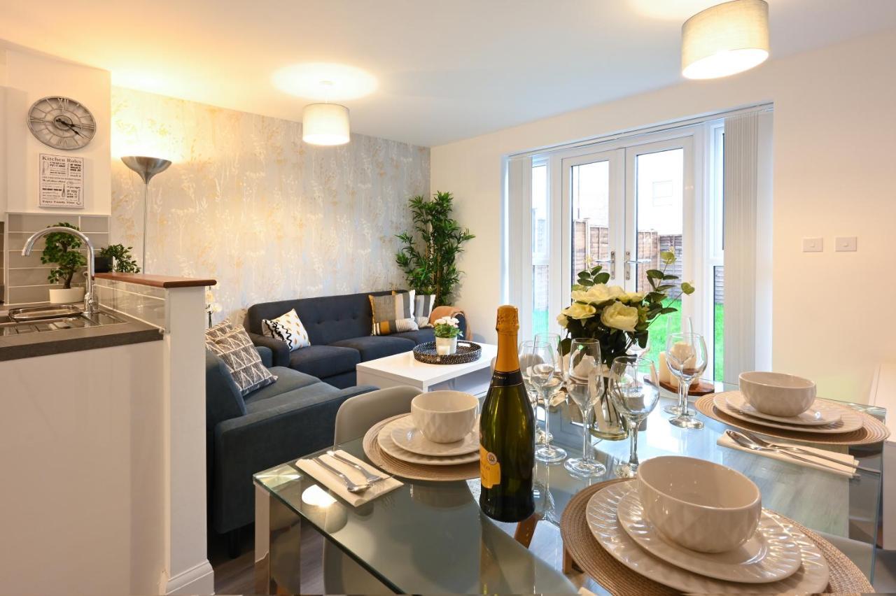 Luxury 4 Bed House With Gated Parking In The Heart Of Birmingham! 아파트 외부 사진