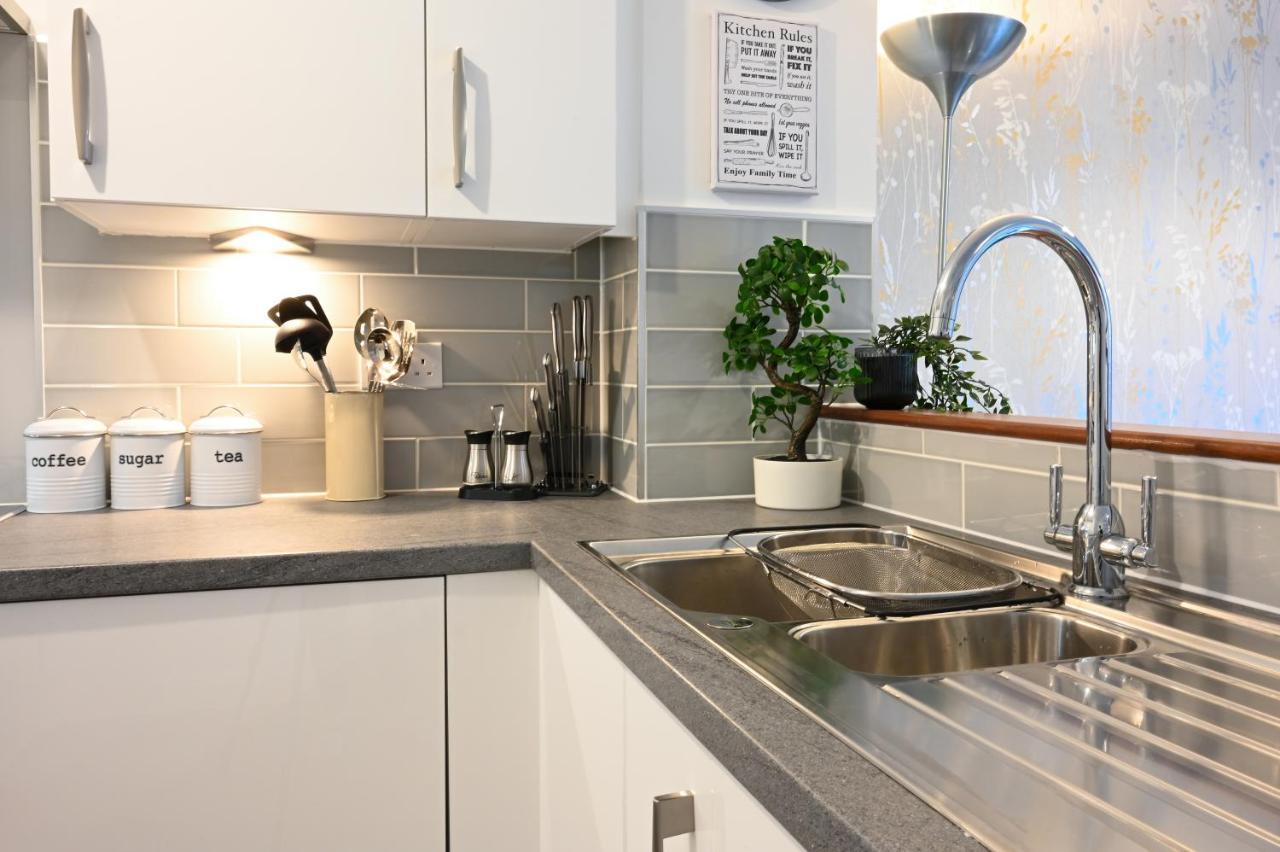 Luxury 4 Bed House With Gated Parking In The Heart Of Birmingham! 아파트 외부 사진
